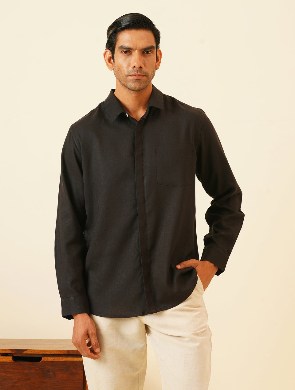 Men Black Cotton Straight Fit Full Sleeves Shirts