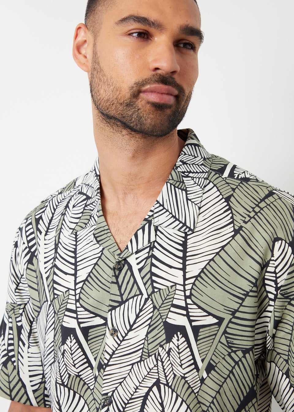 Threadbare Black Retro Tropical Leaf Print Revere Collar Shirt