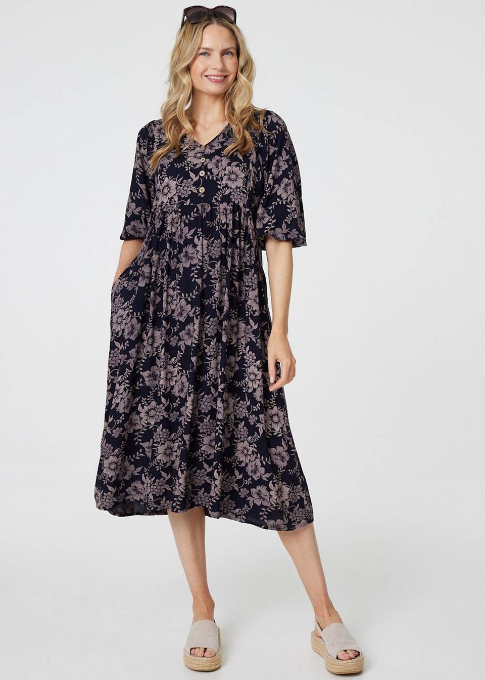 Izabel London Navy Printed 3/4 Sleeve Shirred Midi Dress