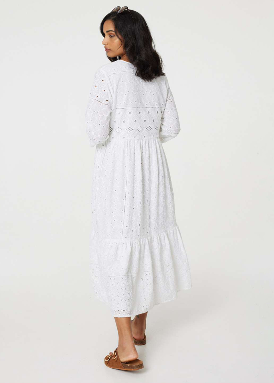 Izabel London White Broderie Anglaise 3/4 Sleeve Midi Dress - Matalan