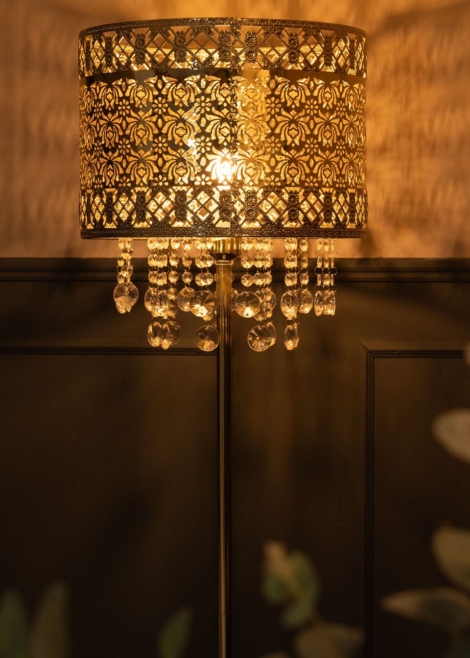 ValueLights Enna Gold Metal Floor Lamp (162.5cm x 35.5cm x 35.5cm)