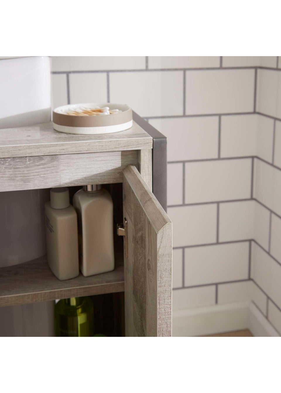 Lloyd Pascal Grey Madley Under Basin