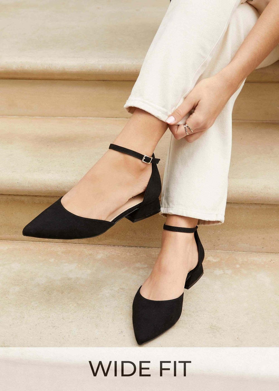 Low block court shoes deals