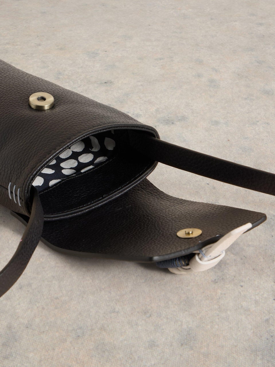 Handytasche Clara aus Leder