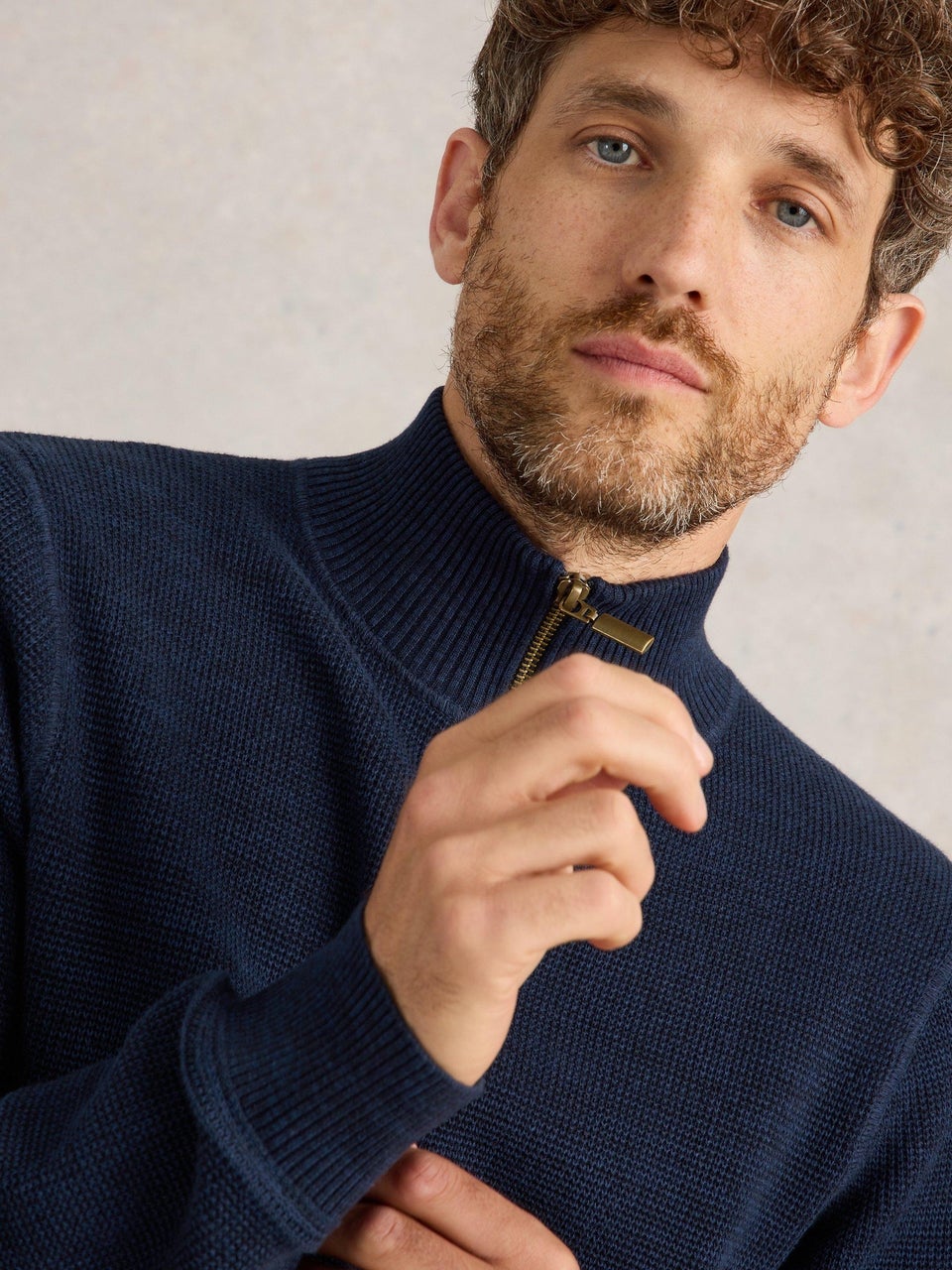 Attadale Pullover mit Trichterkragen