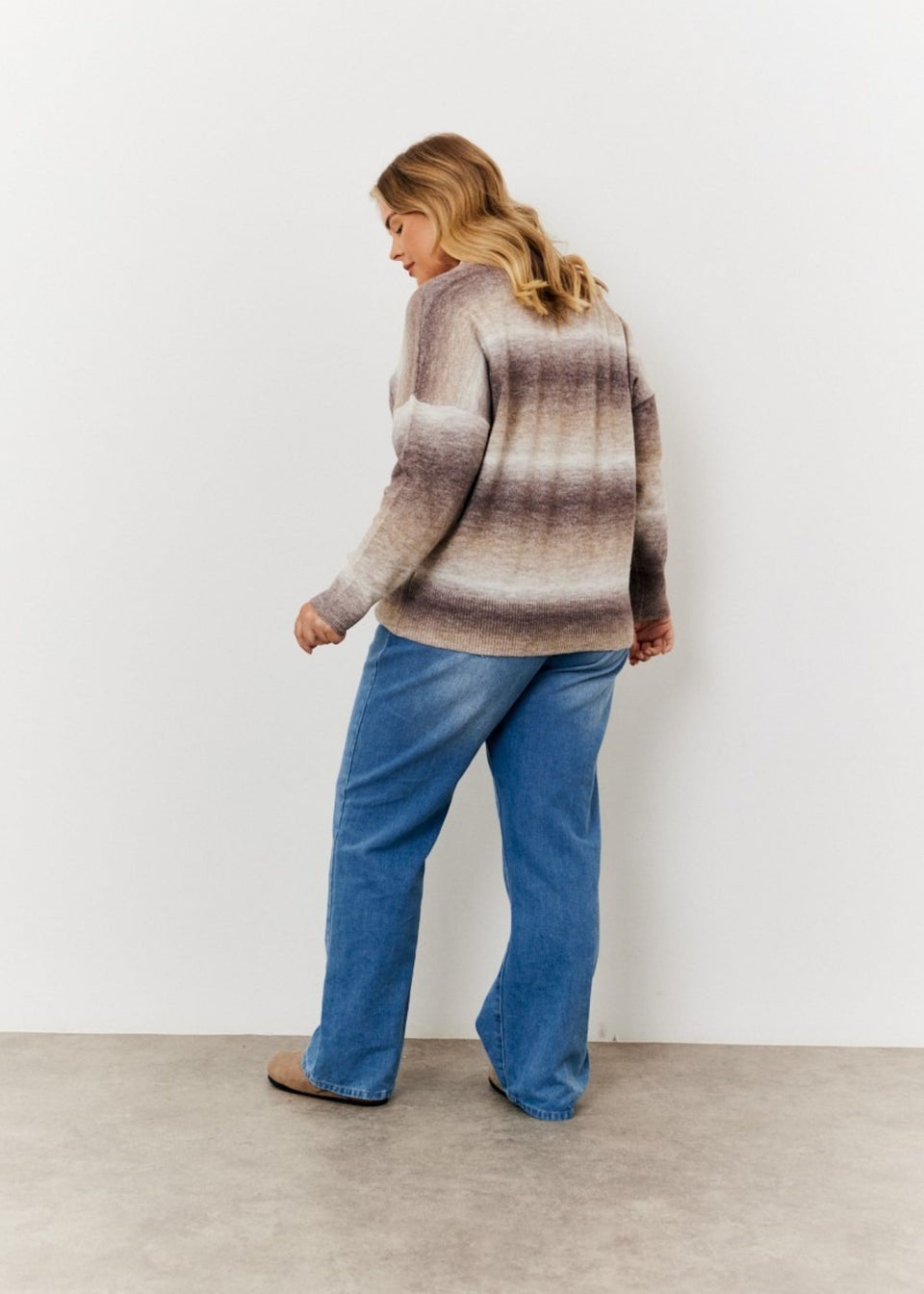 In The Style Jess Millichamp Natural Longline Jumper