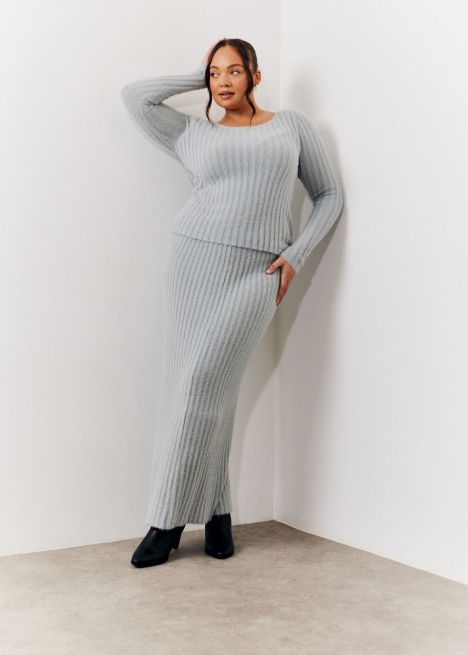 In The Style Grey Fluffy Ribbed Jumper