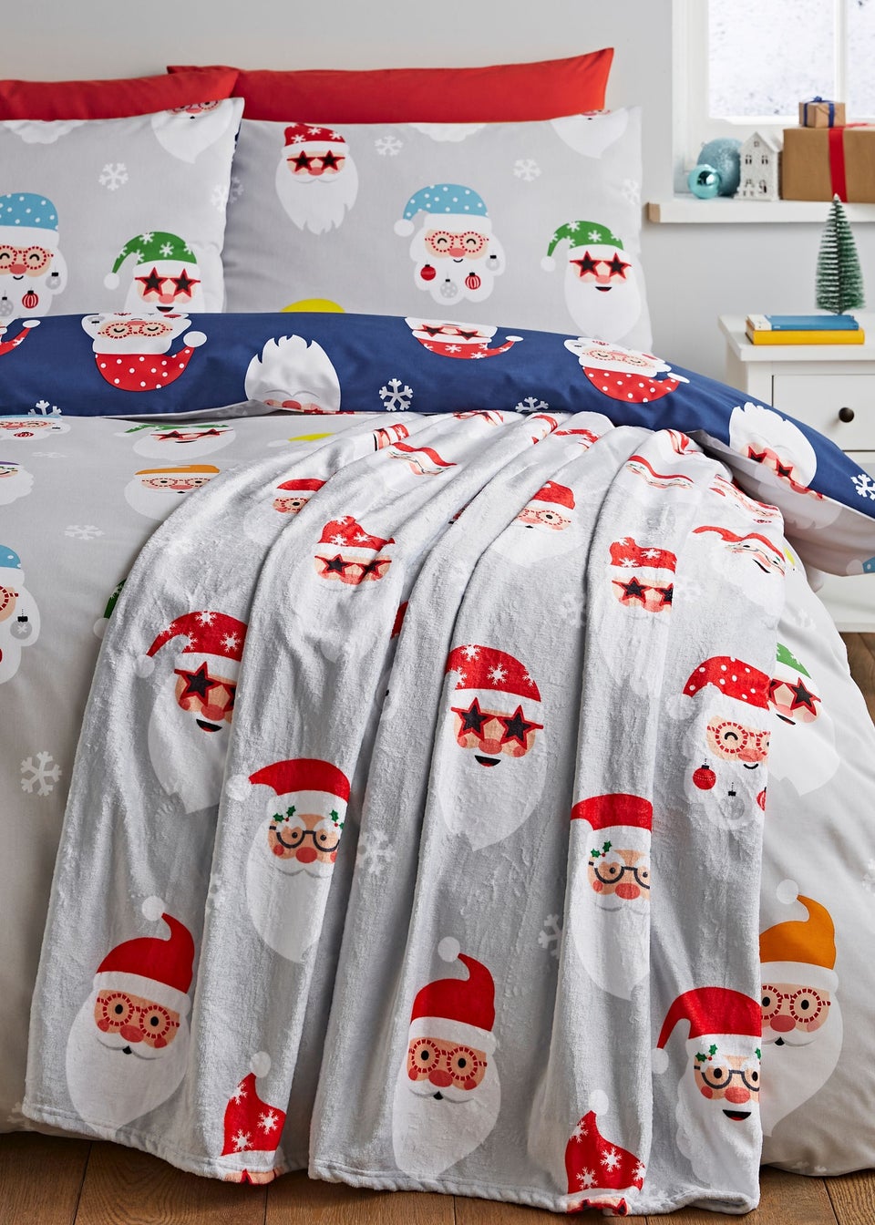 Santa fleece blanket discount