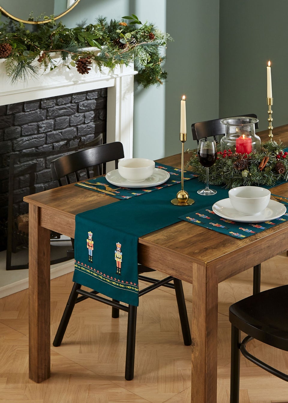 Catherine Lansfield Christmas Nutcracker Embroidered Cotton Dining Table Runner (32x220 cm)