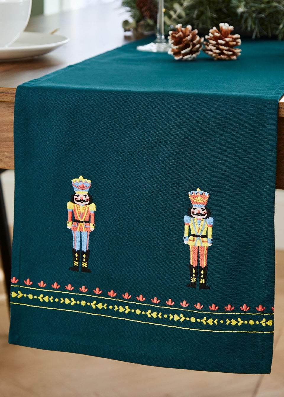 Catherine Lansfield Christmas Nutcracker Embroidered Cotton Dining Table Runner (32x220 cm)