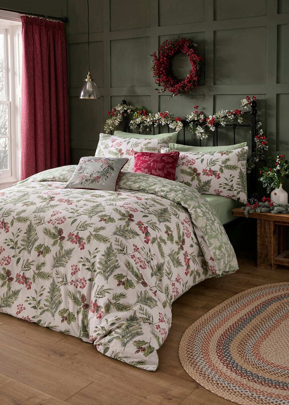 Dreams Drapes Lodge Winter Sprigs Christmas Green Duvet Cover Set Matalan