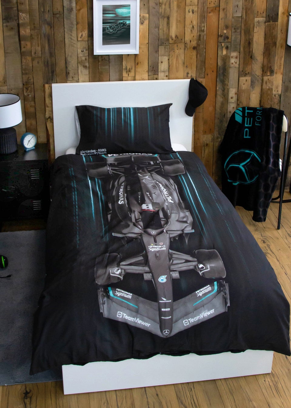 Mercedes Digital Skyline Reversible Duvet Cover Set