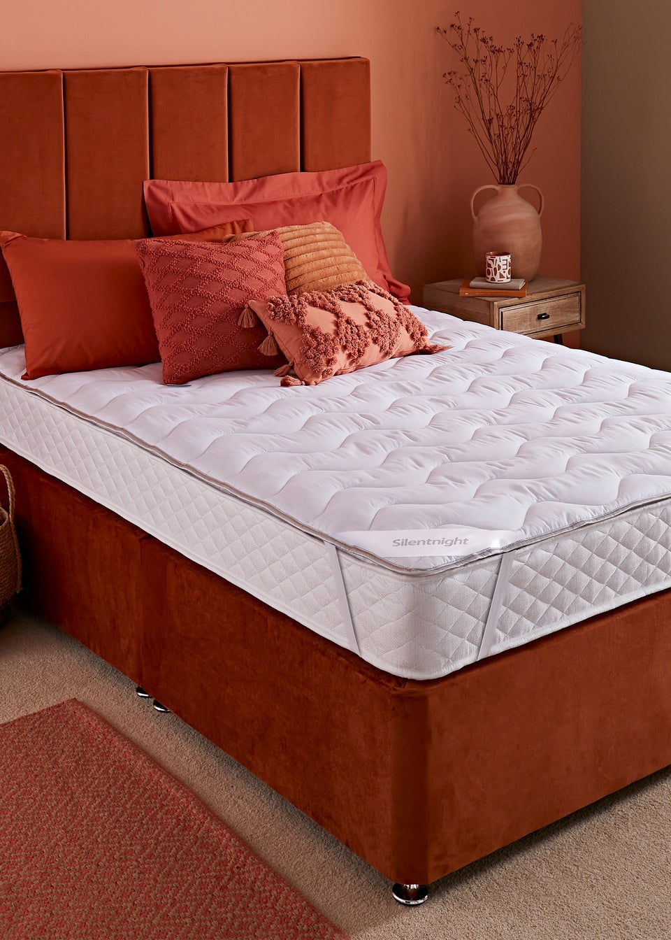 Silentnight White Heating Mattress Topper