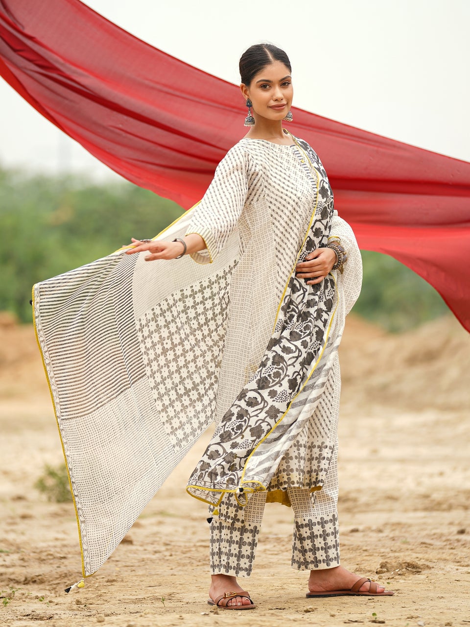 Women White Cotton silk Printed Block print Dupatta