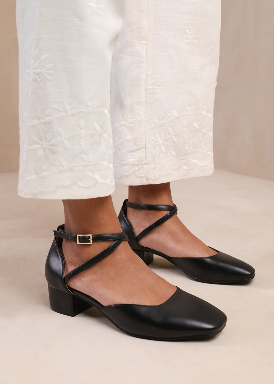 Low block heel black shoes cheap