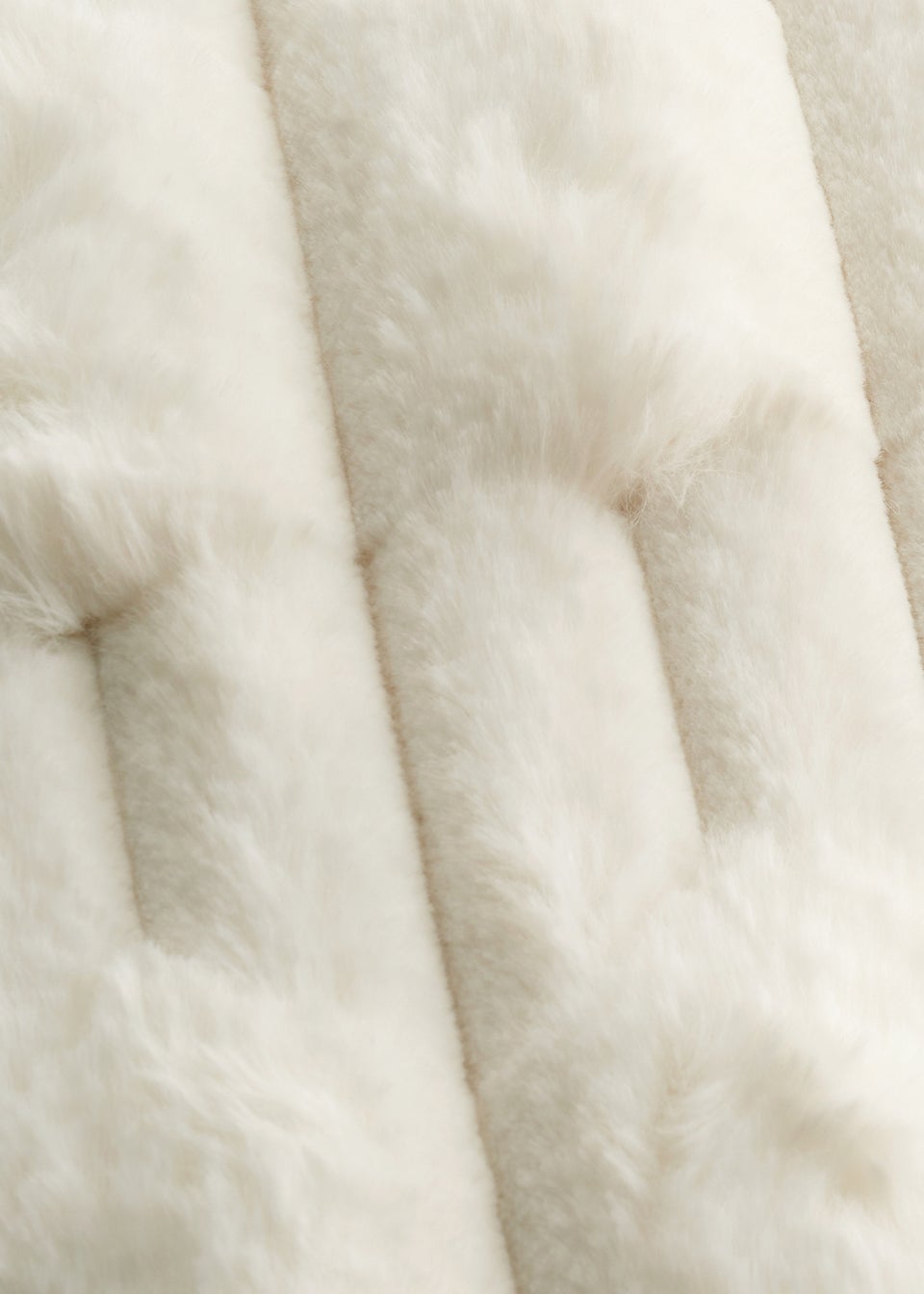 Bianca Fine Linens So Soft Carved Faux Fur Cushion (50x50cm)