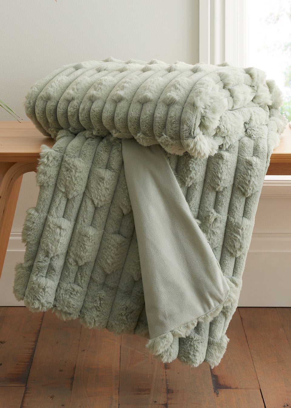 Bianca Fine Linens So Soft Carved Faux Fur Blanket Throw 150x200 cm Matalan