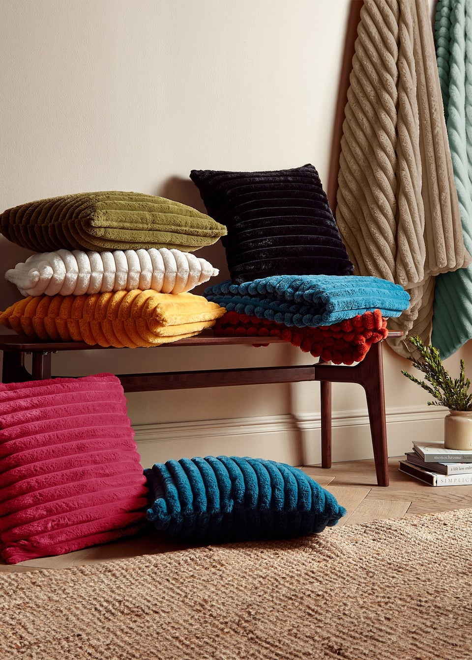 Catherine Lansfield Cosy Ribbed Faux Fur Soft Blanket Throw 130x170 cm Matalan