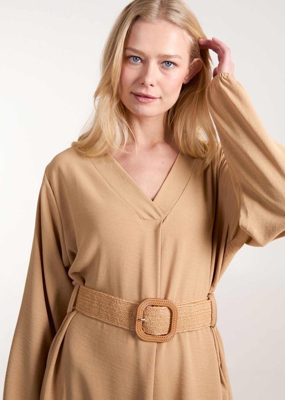 Blue Vanilla Camel V Neck Long Sleeve Dress With Belt