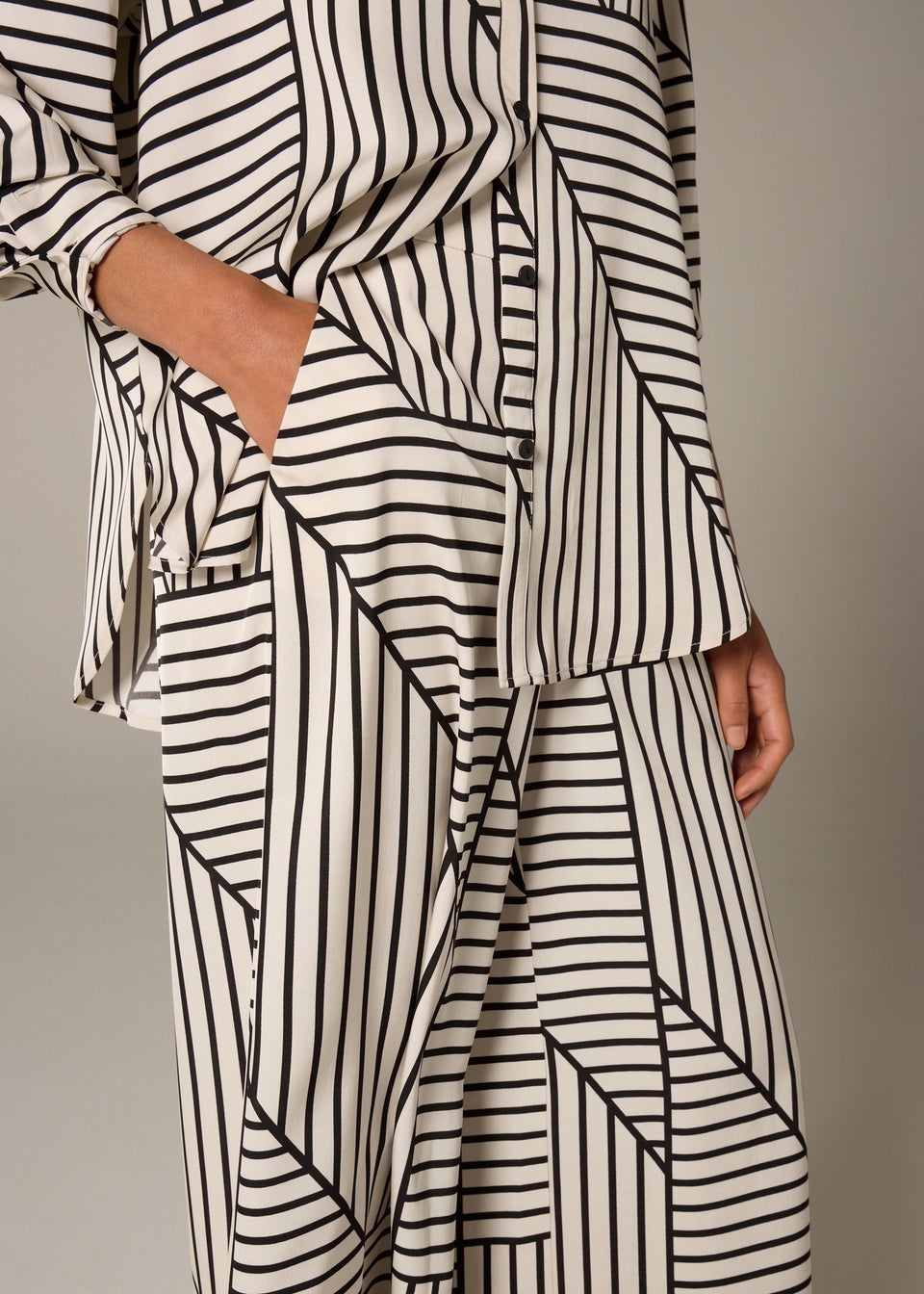 Et Vous Stone Geo Stripe Wide Leg Co Ord Trousers