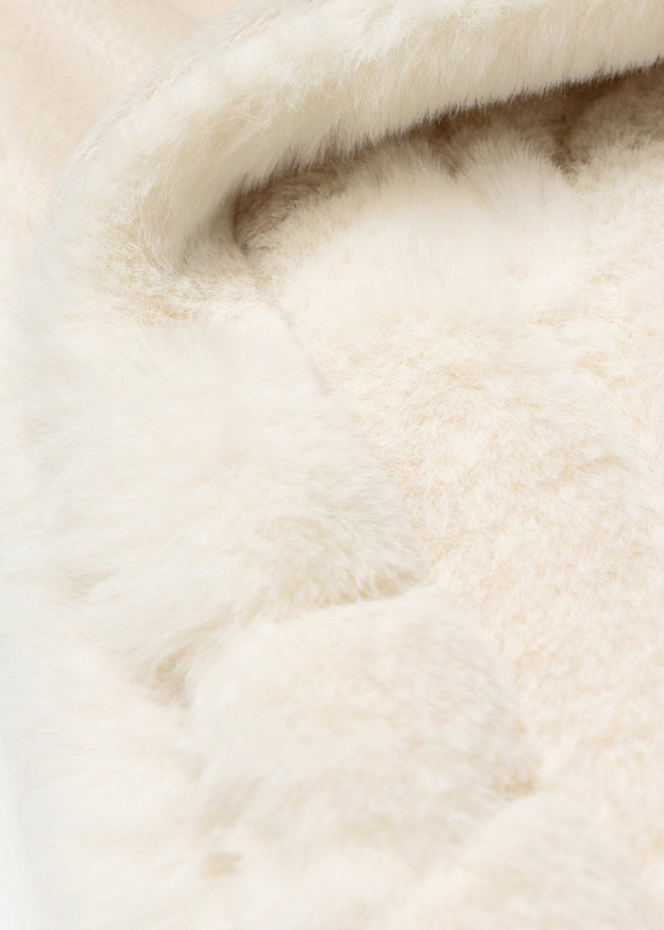 BHS Luxury Embossed Cream Rabbit Faux Fur Throw 127x152cm Matalan