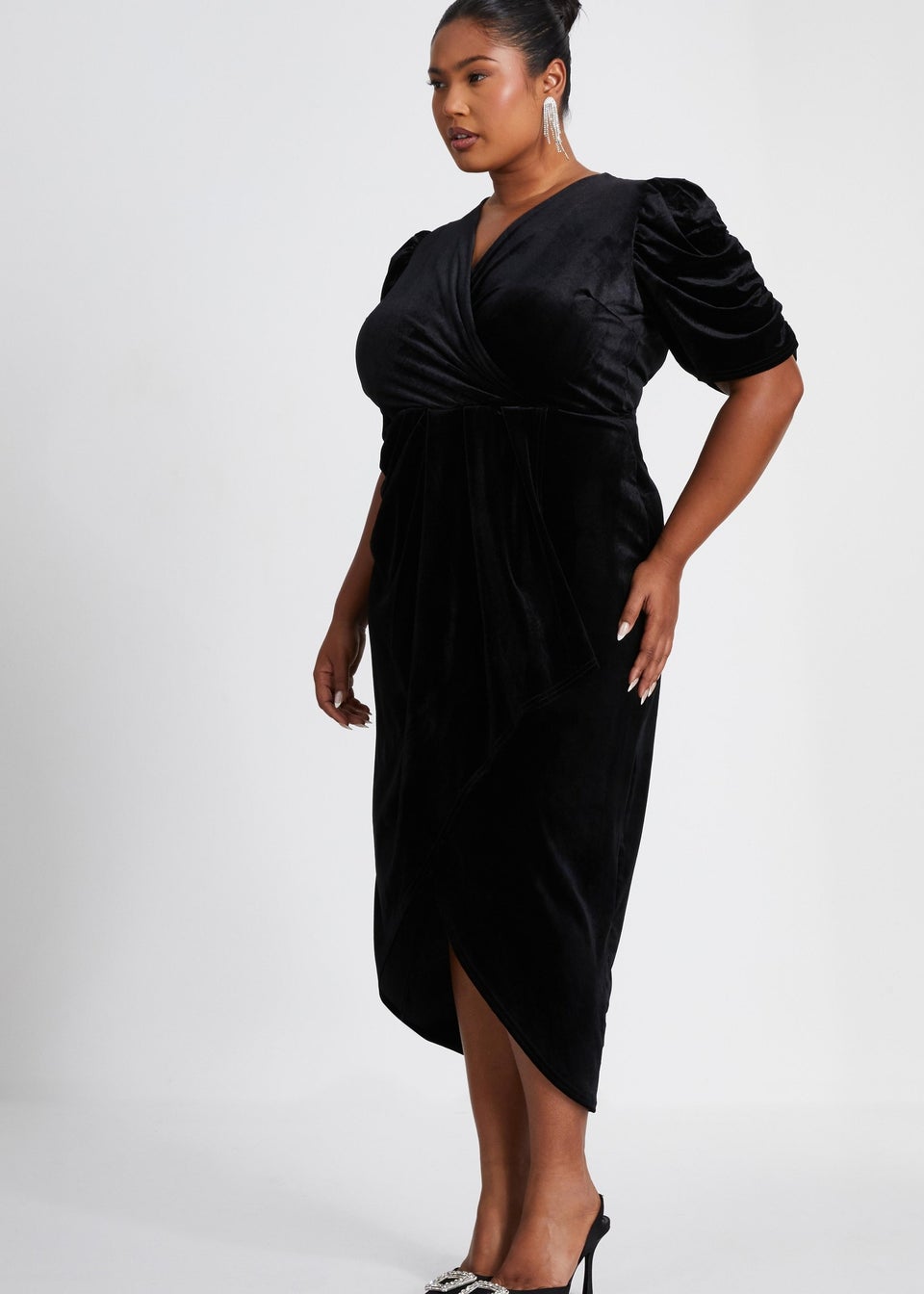 Quiz Black Curve Velvet Wrap Midi Dress