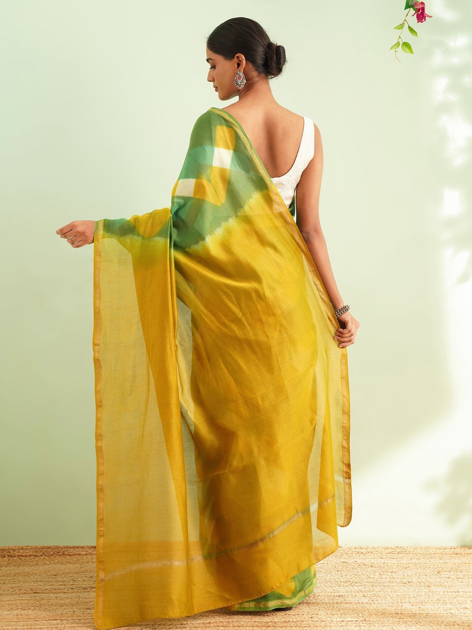 Women Multicolour Cotton Silk Shibori Tie & Dye Saree