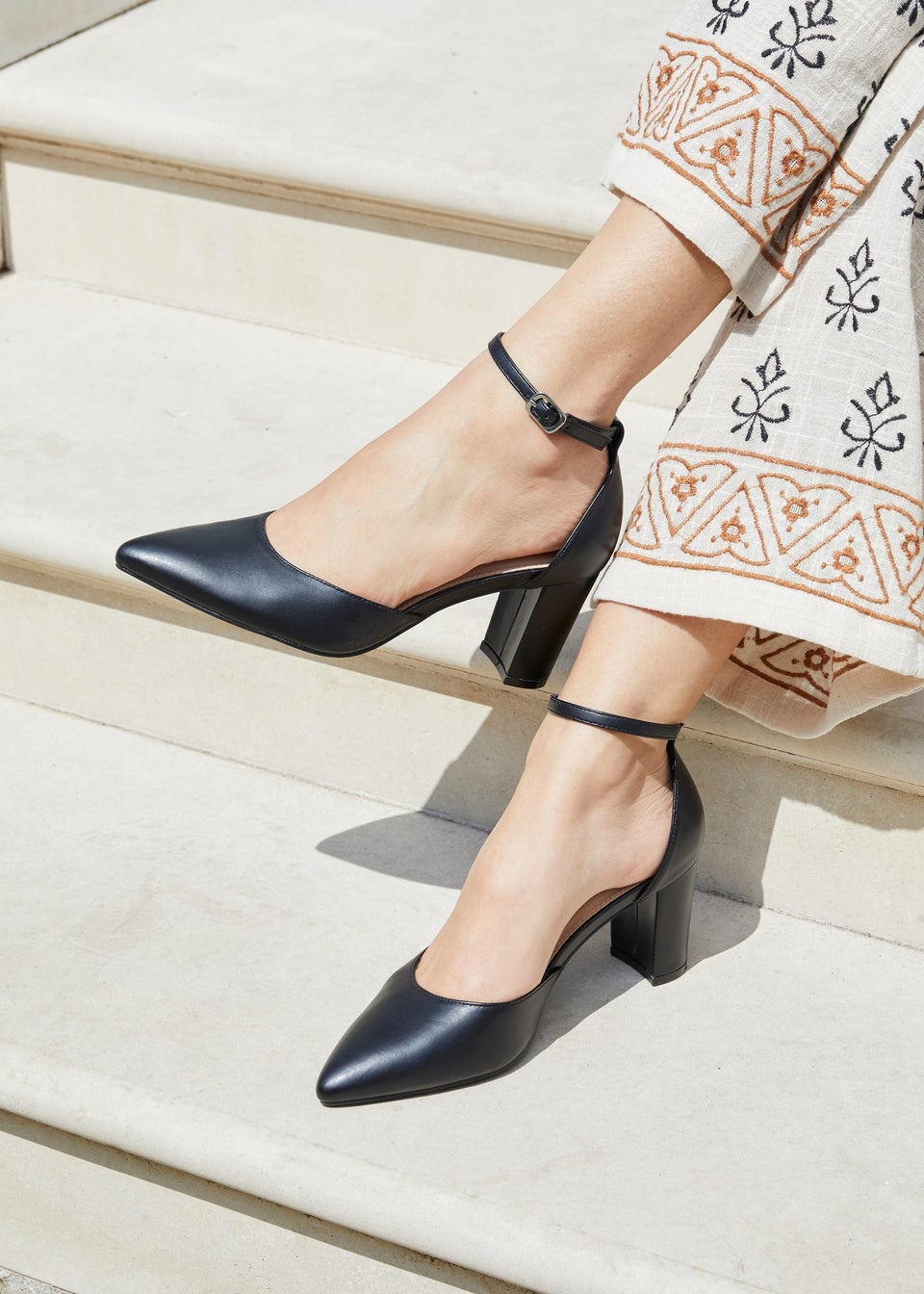 Black mid height heels new arrivals