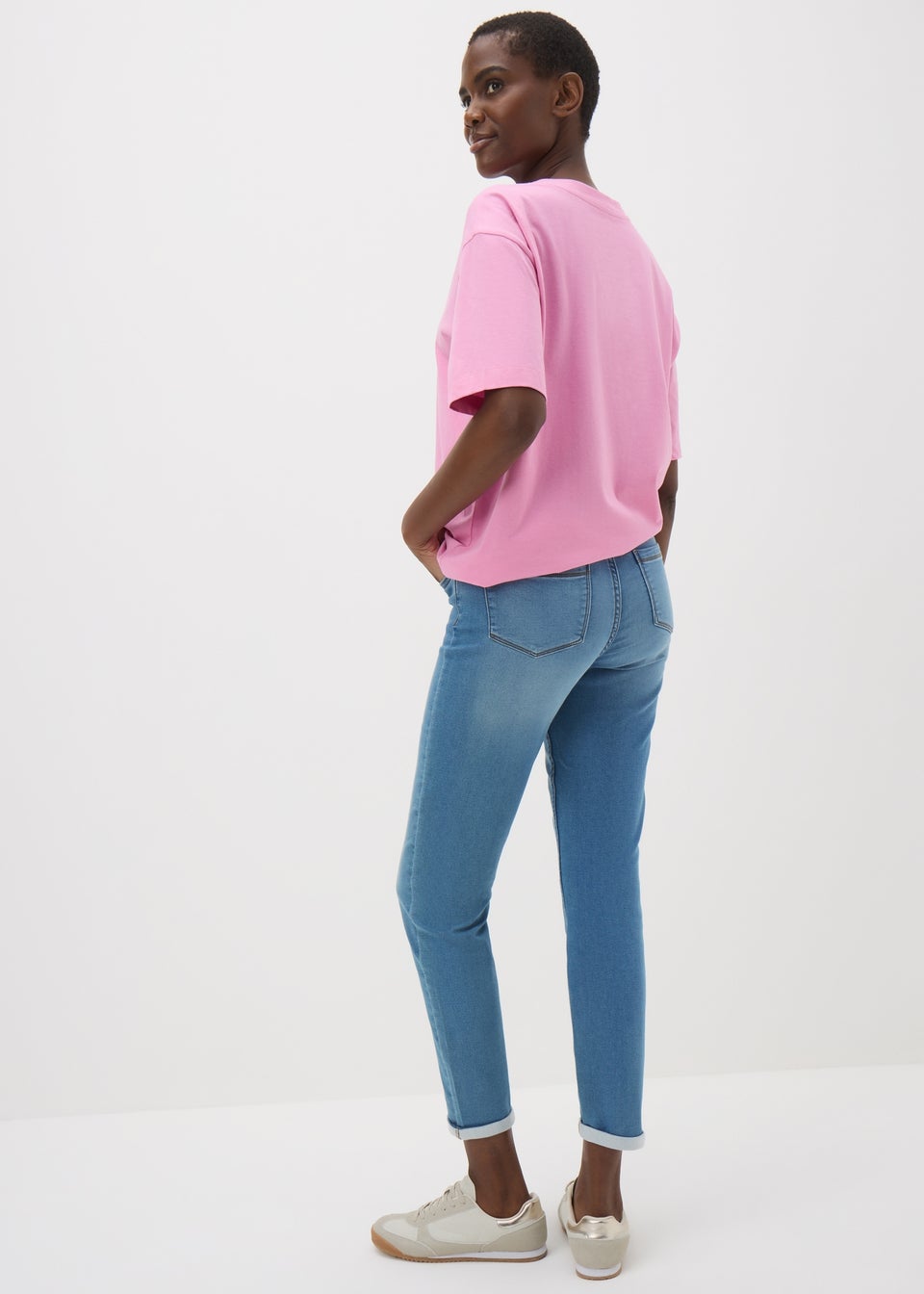 Lightwash Relaxed Skinny Jeans