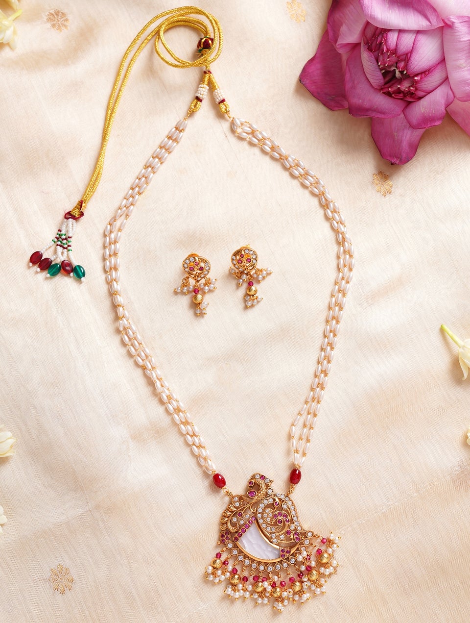 Artificial long chains on sale