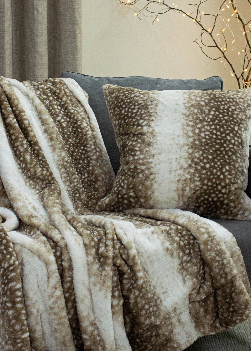 Paoletti Fawn Faux Fur Filled Cushion (50cm x 50cm)