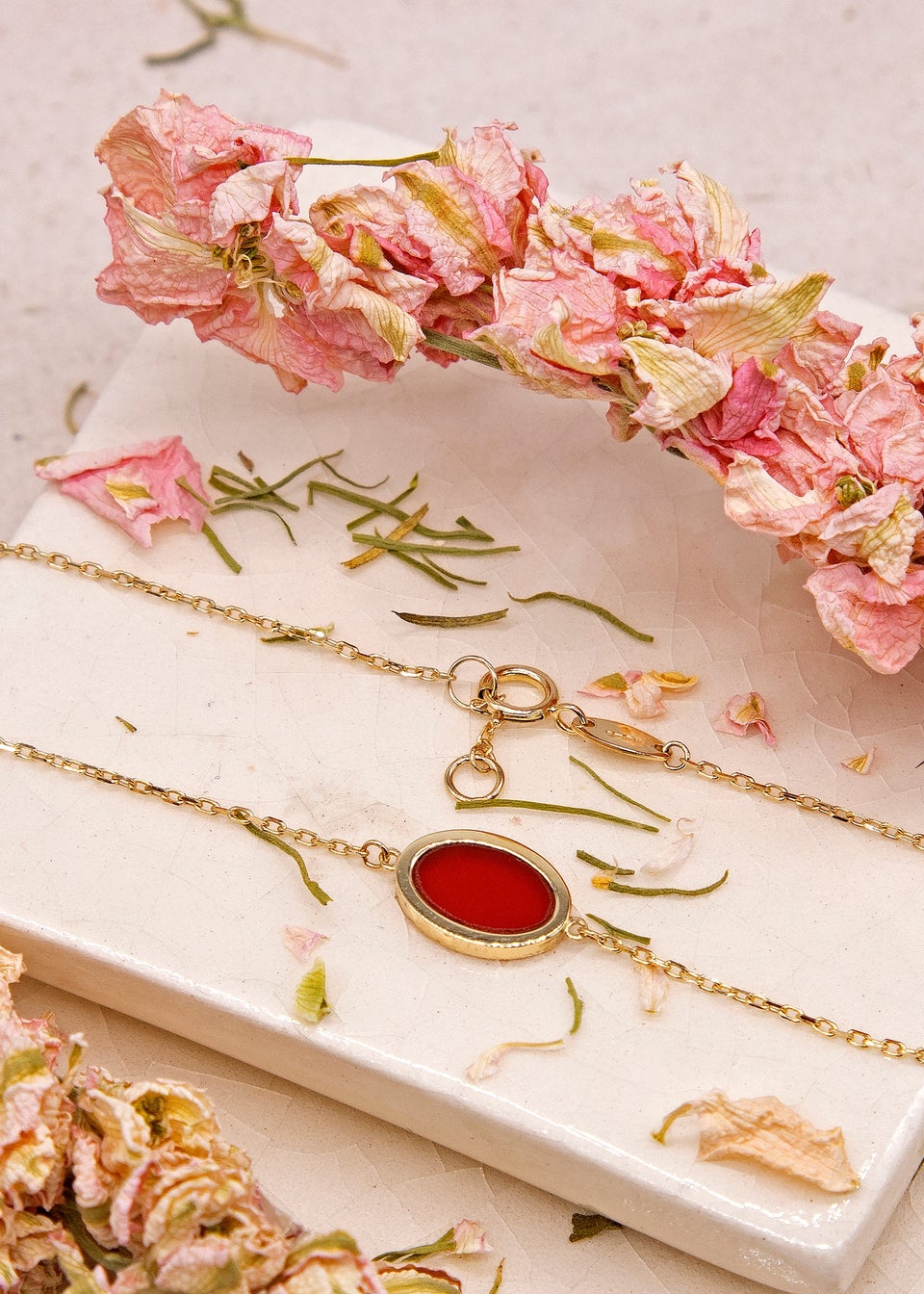 Golden Moments 9ct Yellow Gold Oval Carnelian Bracelet