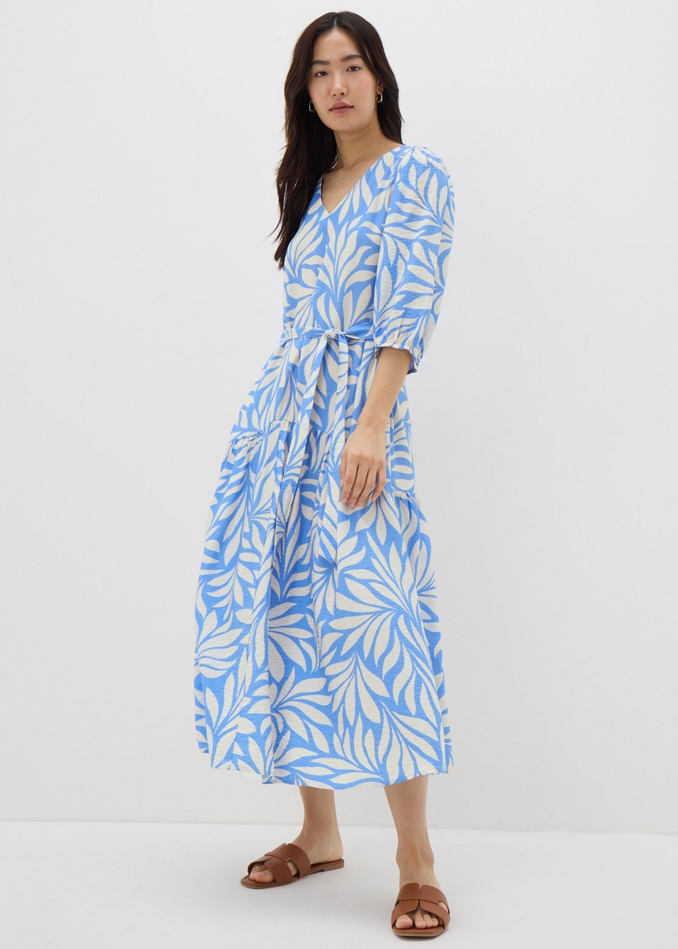 Et Vous Blue Palm Tie Waist Midaxi Dress