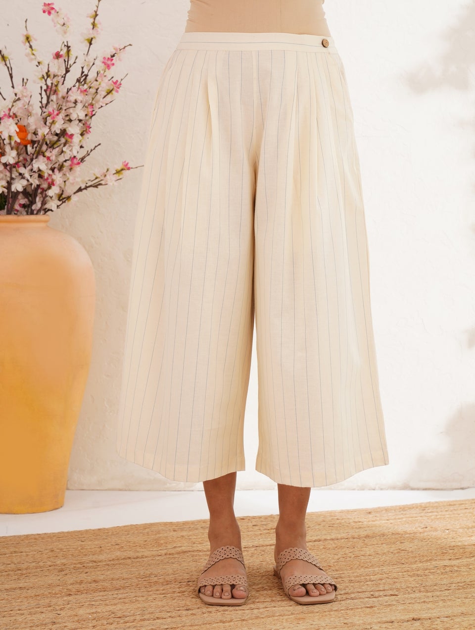 women Ivory Cotton Flared Striped Button Culottes - S