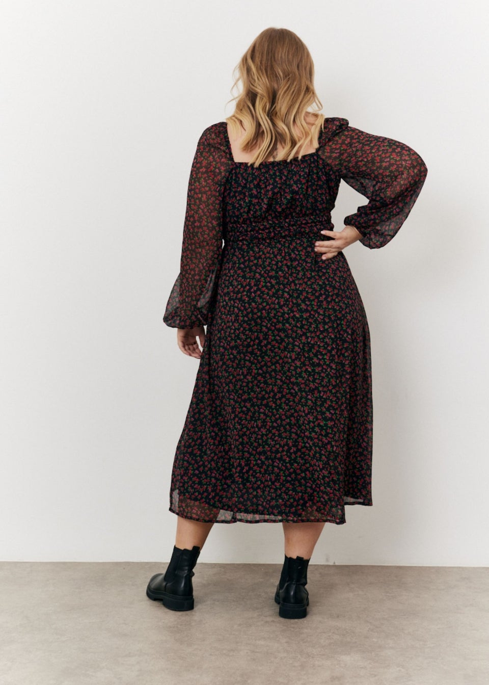 In The Style Black Floral Balloon Midi Dress