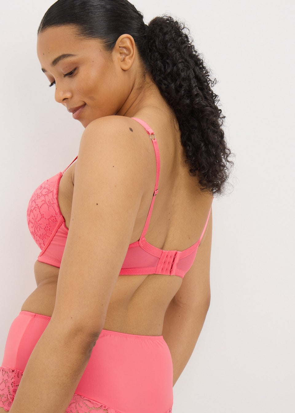 Coral DD+ Lace Detail Padded Bra