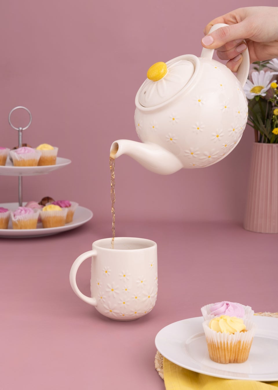 Price & Kensington Daisy 6 cup Teapot