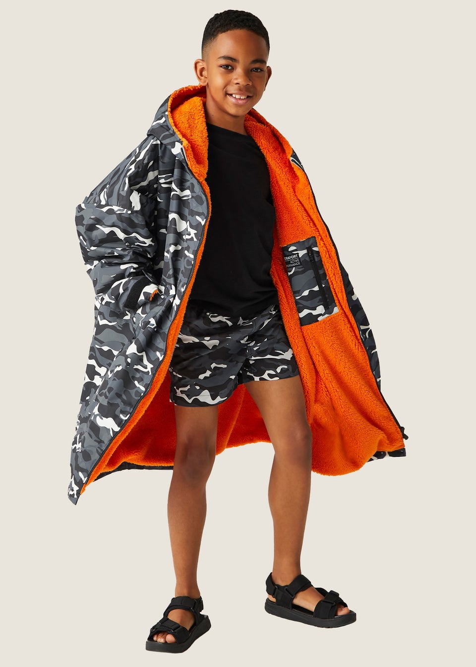 Regatta Black Camo Persimmon Kids' Junior Waterproof Hydrofort Robe