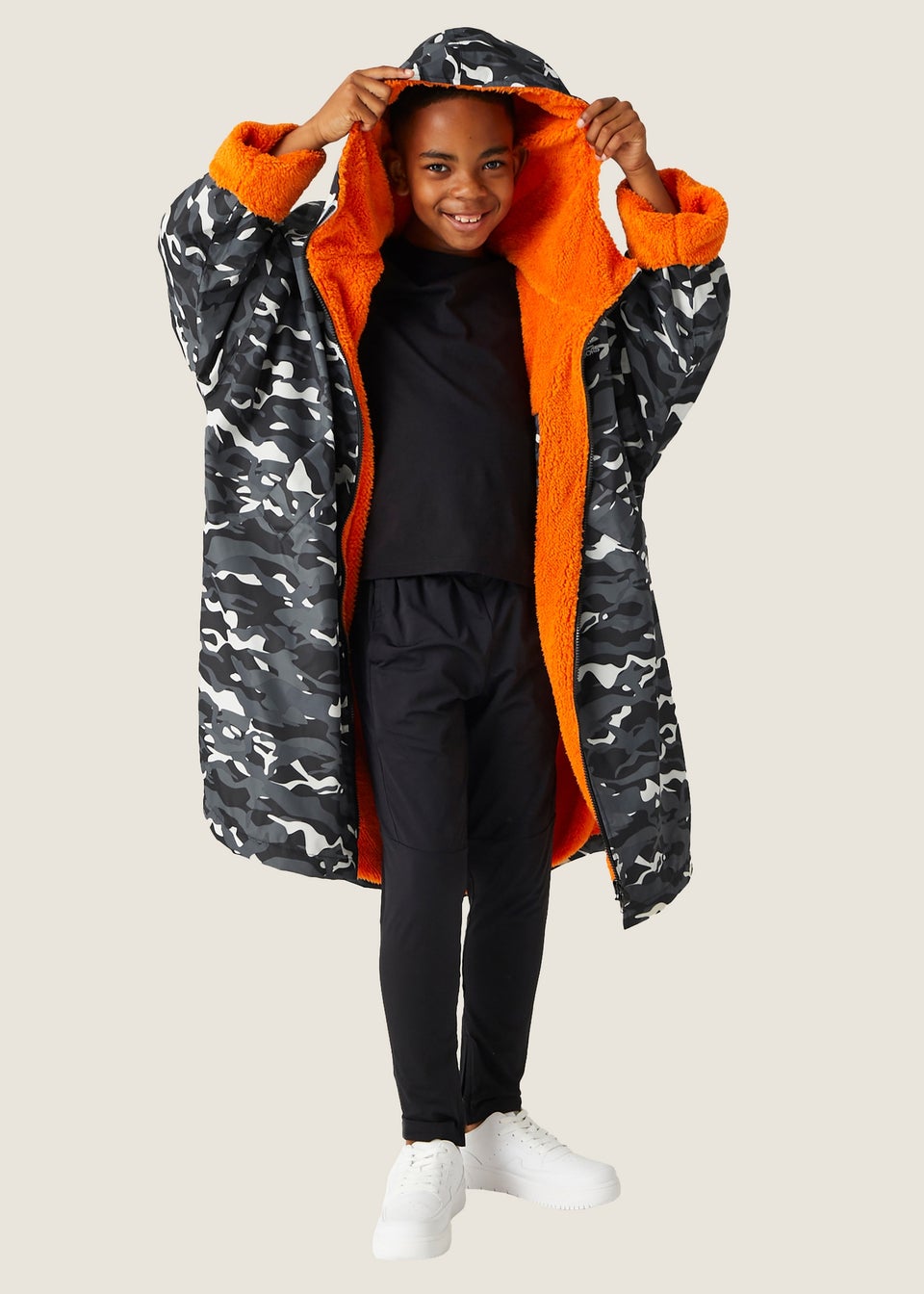 Regatta Black Camo Persimmon Kids' Junior Waterproof Hydrofort Robe