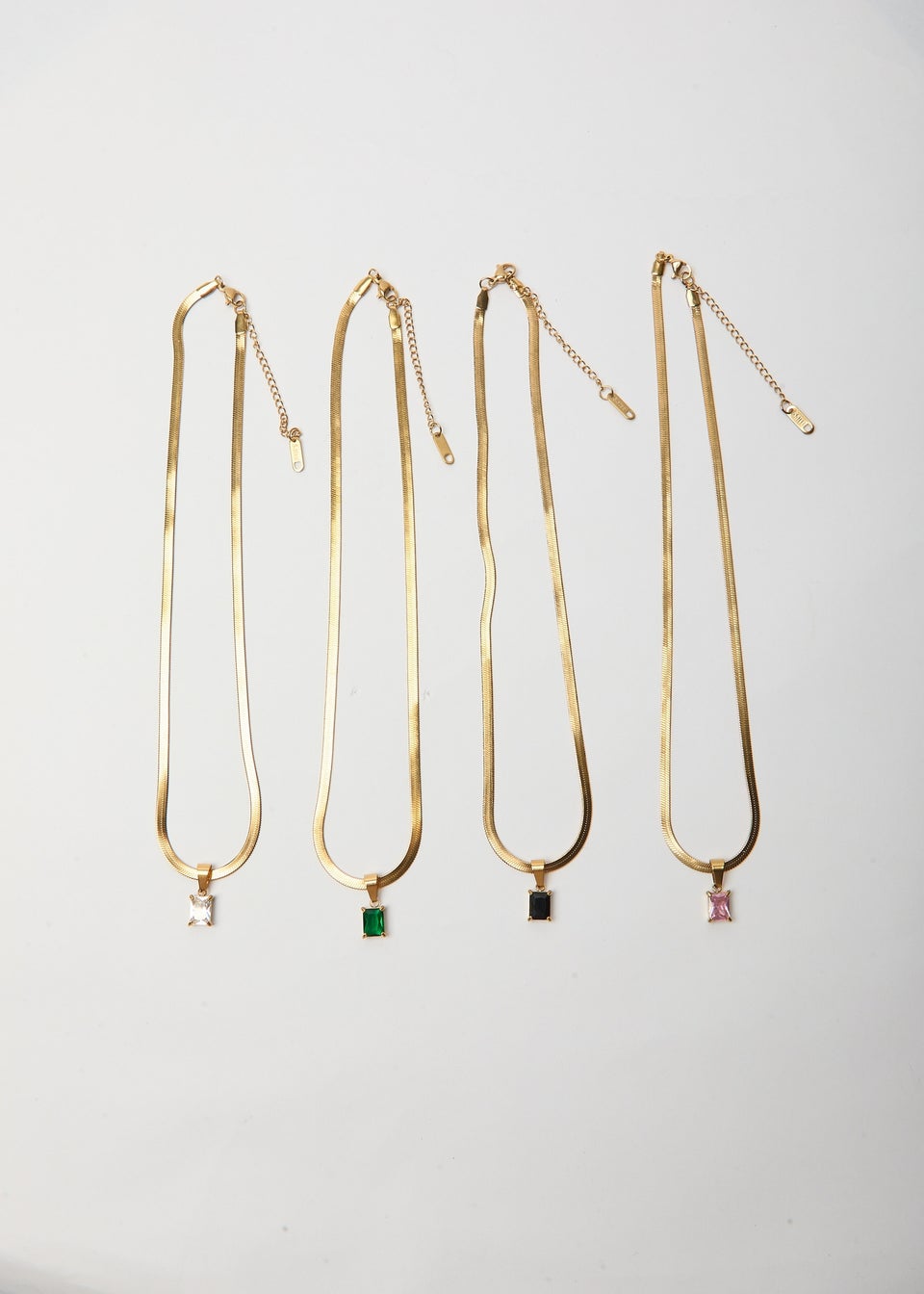 Madein Necklace Set