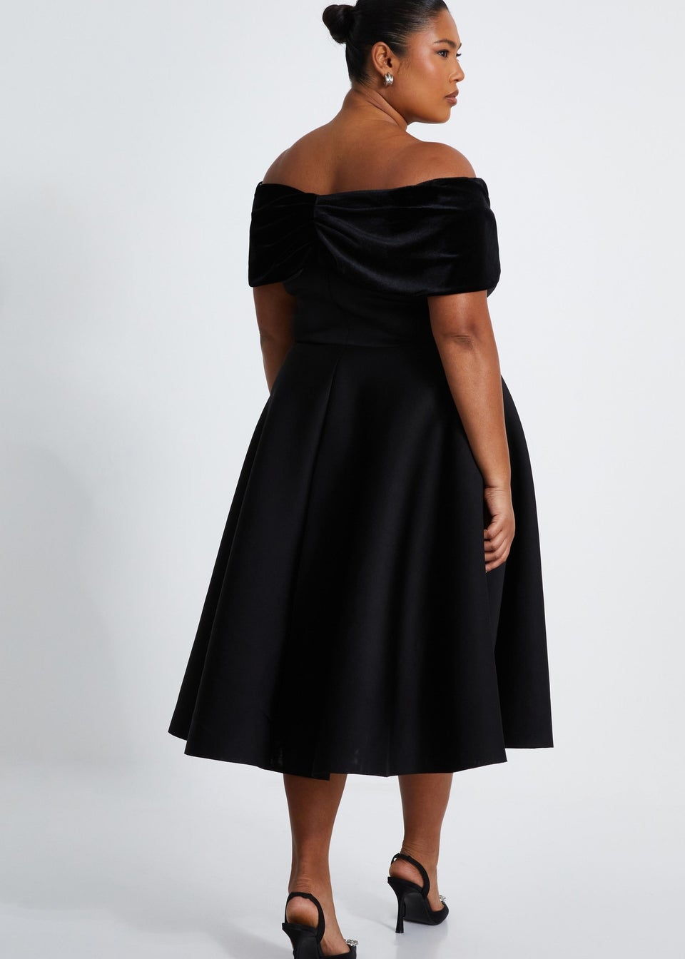 Quiz Black Curve Velvet Bardot Skater Dress