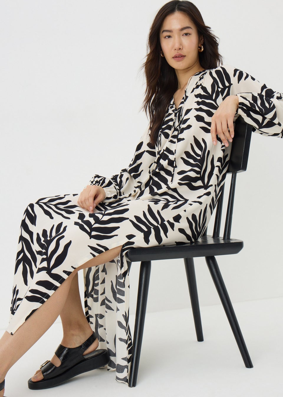 White Leaf Print Tunic Midaxi Dress