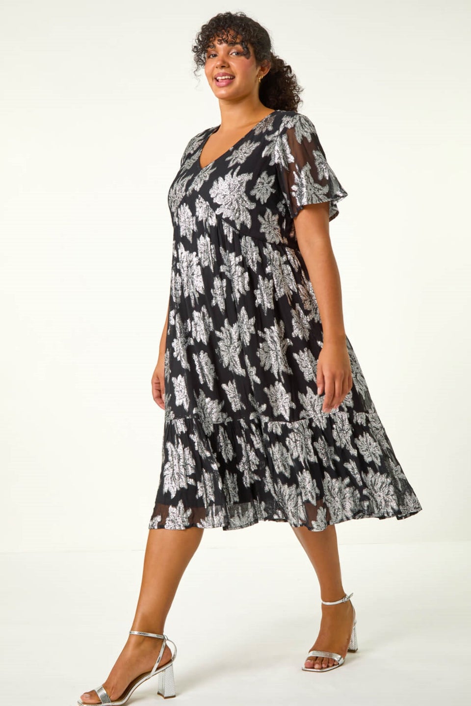 Roman Silver Curve V-Neck Print Tiered Midi Dress