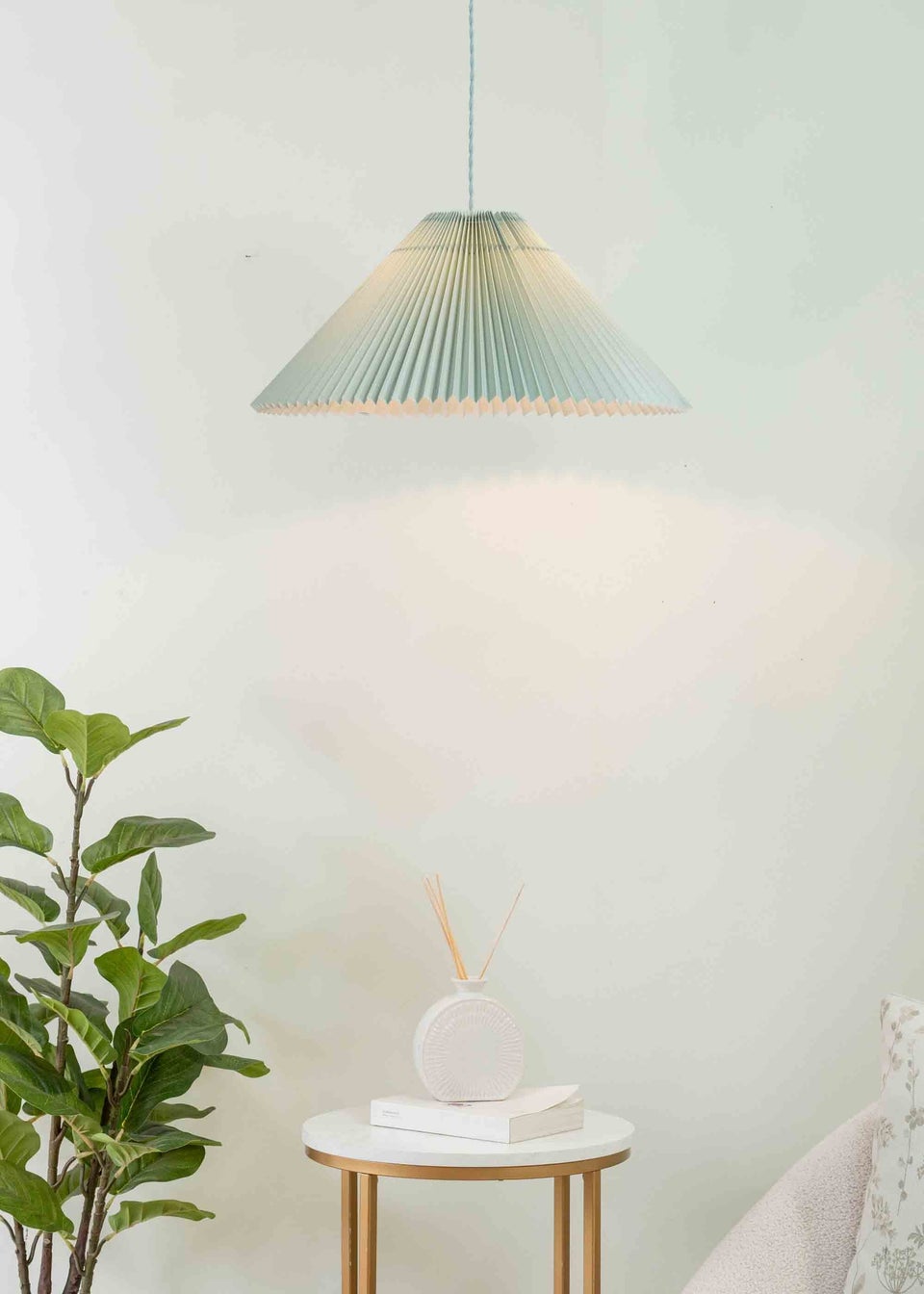 ValueLights Akira  Blue Pendant Light with Blue Tapered Shade (113cm x 53cm x 53cm)