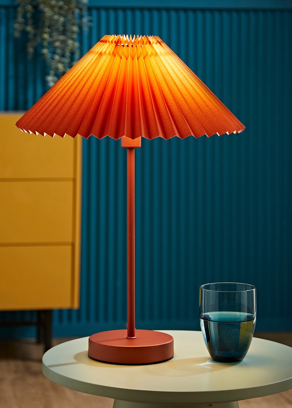 ValueLights Akira  Orange Table Lamp with Orange Tapered Shade (48.5cm x 34.5cm x 34.5cm)