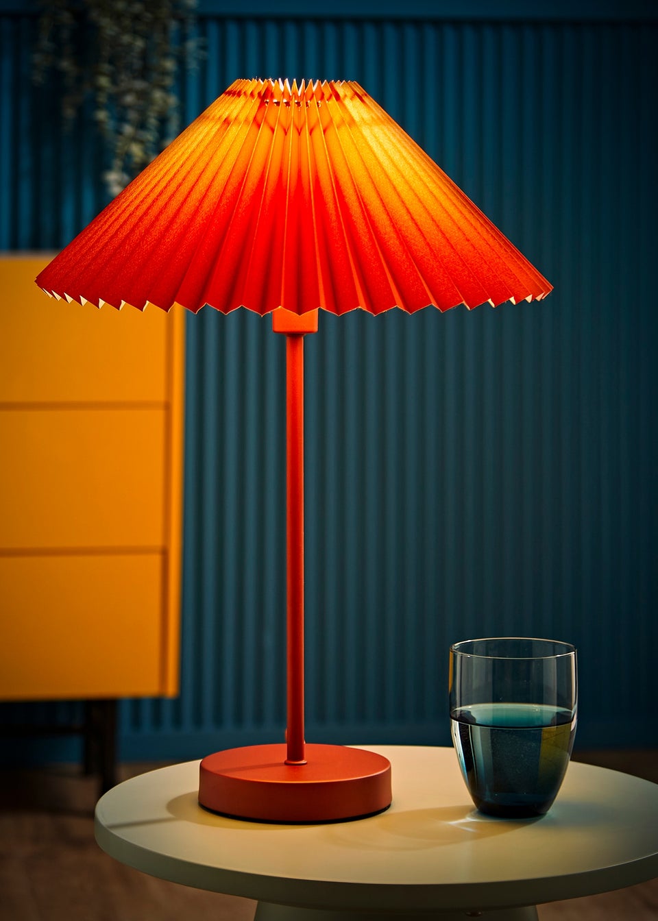 ValueLights Akira  Orange Table Lamp with Orange Tapered Shade (48.5cm x 34.5cm x 34.5cm)