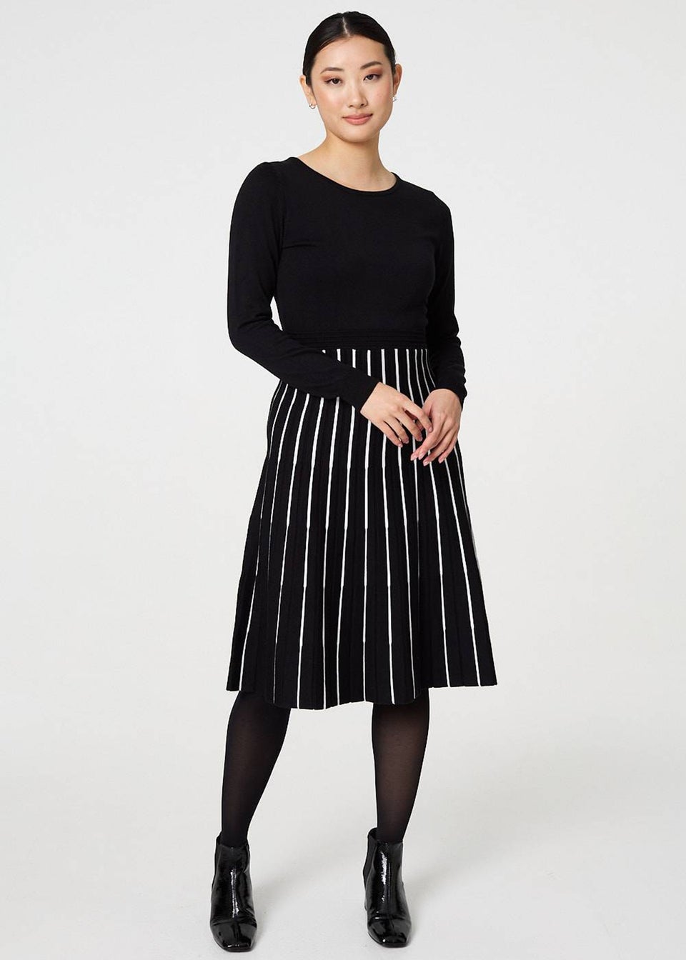 Izabel London Black Striped Pleat Skirt Knitted Midi Dress