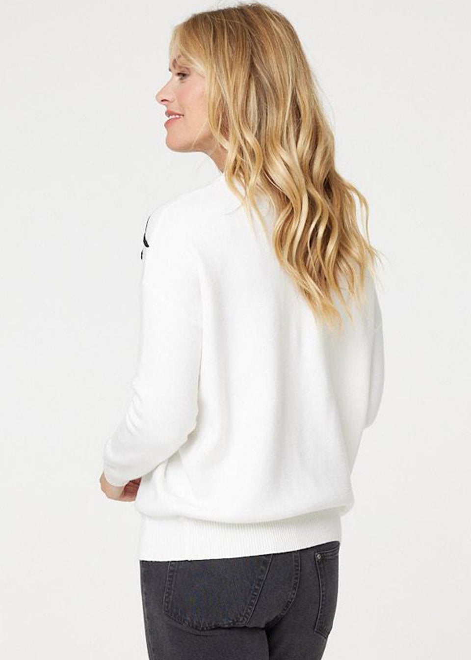 Izabel London White Abstract Print Scoop Neck Pullover