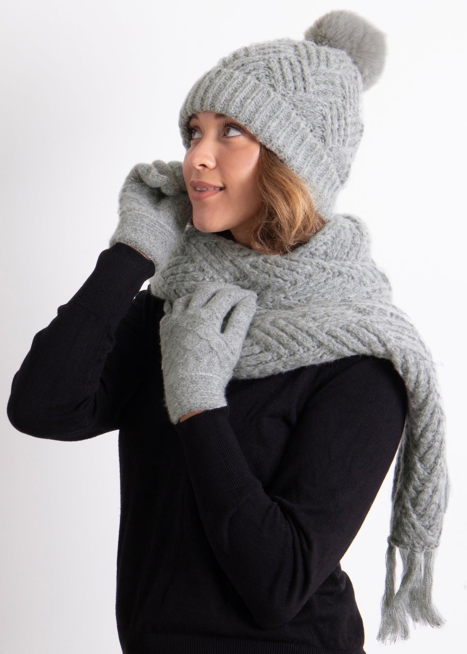 Totes Toasties Grey Ladies Knitted Hat  Scarf & Mitten Gift Set