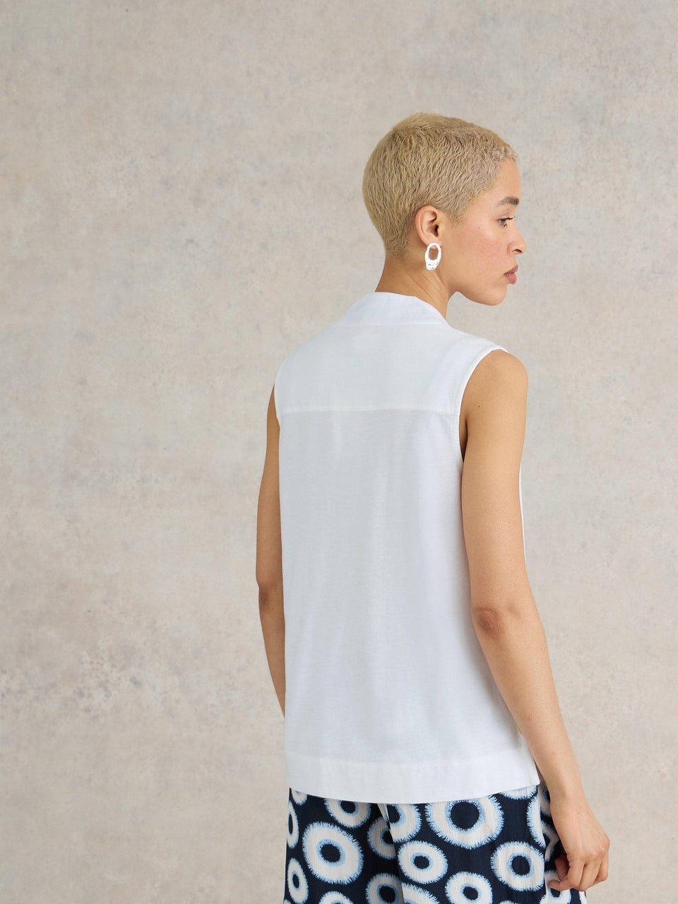 Celia Ärmellose Bluse aus Materialmix
